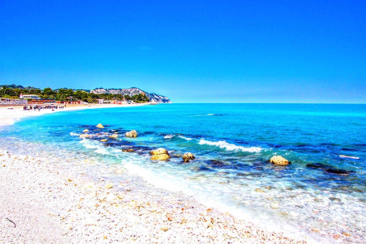 Agriturismo Rosa Antica Monte San Vito المظهر الخارجي الصورة